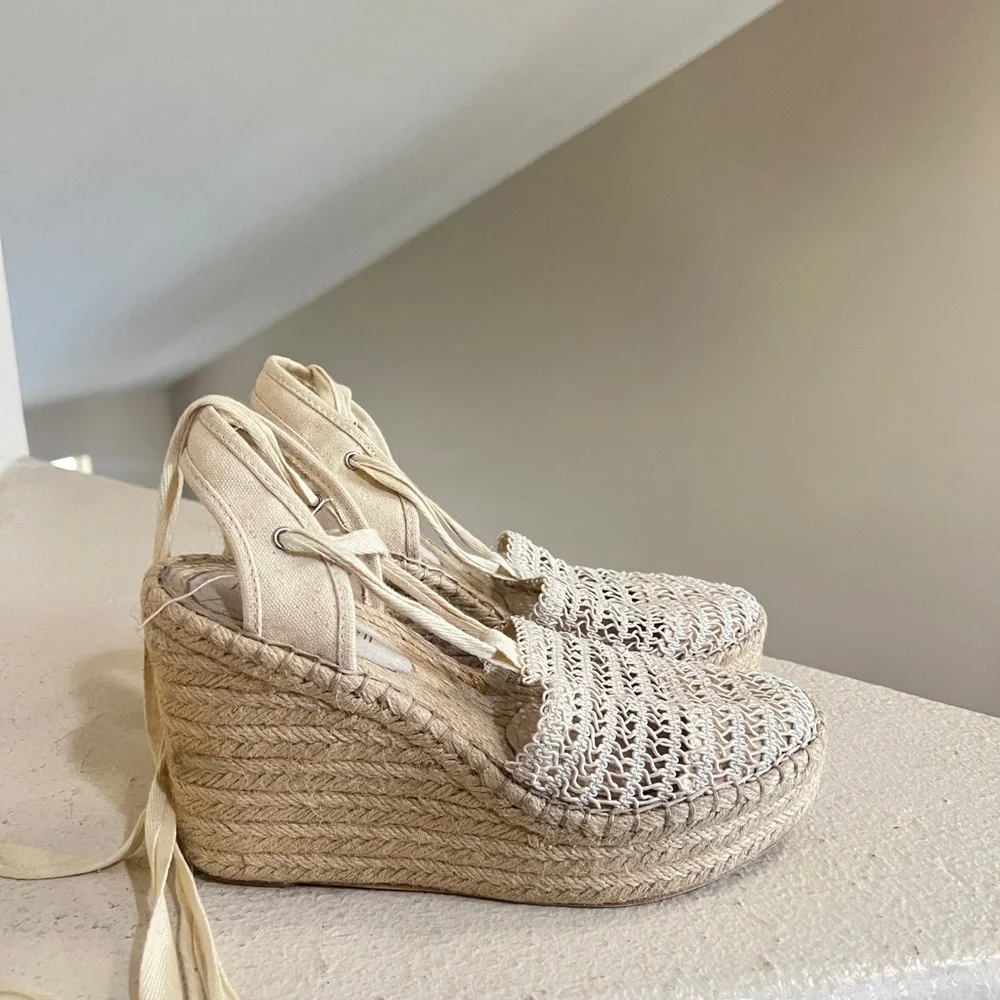 Jeffrey Campbell Cream Woven Espadrille Wedge Sandals‎ size 8.5